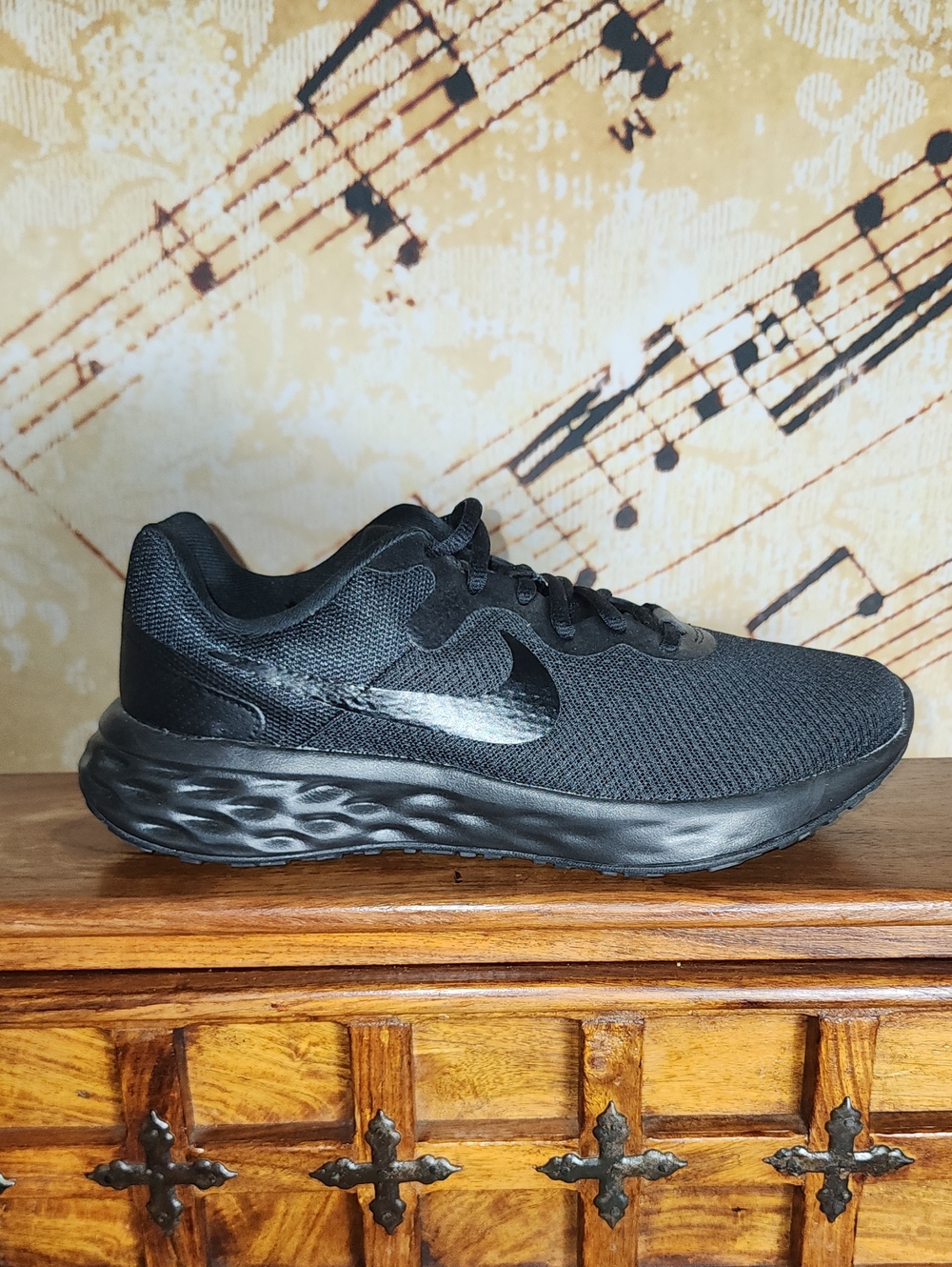 Men's Black Nike Revolution 6 DC3728-001 Running Shoes 7.5